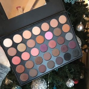 Morphe eyeshadow pallet